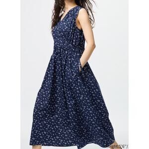 Uniqlo Cotton Gathered Dress in Navy Floral Print
